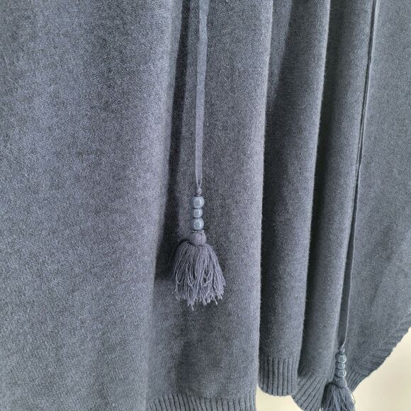 Tera Bora Poncho One Size Blue Soft Knit Gromet Criss Cross Neck Beaded Tassels - Picture 5 of 8